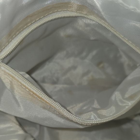 (J8) Black and White Mini Bag with Patch Fur Design - Picture 5 of 7